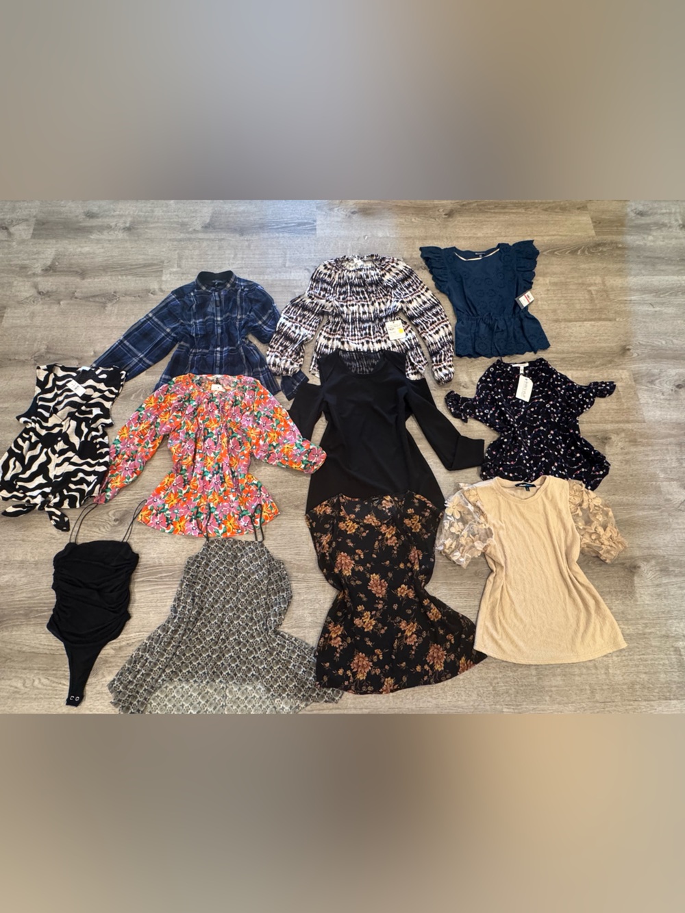 HUGE XS/SMALL WOMEN WORK SHIRT BUNDLE